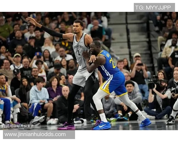 三队争锋相对马刺雷霆勇士各自克敌展现强大实力与战术较量