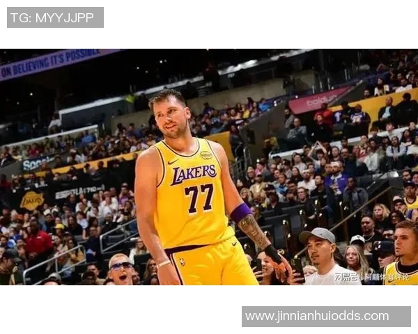 墨菲本赛季表现惊艳场均317分仅次东契奇位列联盟第二