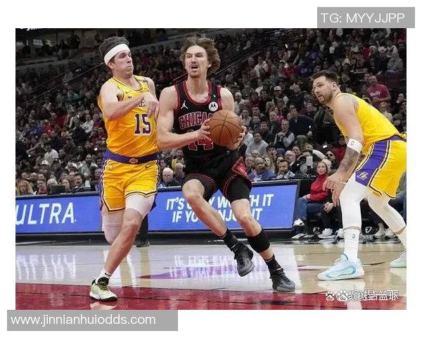 雷迪克谈东契奇归队时间尚未确定因孩子出生暂时离队影响球队安排